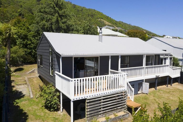 Photo of property in 5 Amokura Street, Waikanae, 5036