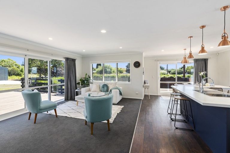 Photo of property in 123 Te Horo Beach Road, Te Horo, Otaki, 5581