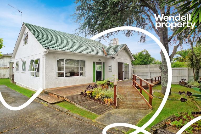 Photo of property in 1/43 Rimu Street, New Lynn, Auckland, 0600