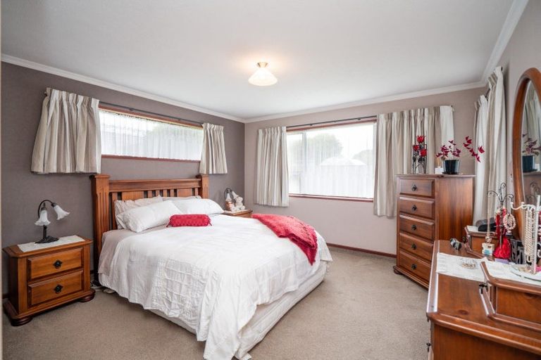 Photo of property in 22 Craig Street, Waikiwi, Invercargill, 9810