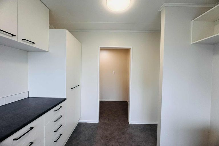 Photo of property in 18 Amberley Avenue, Westbrook, Palmerston North, 4412