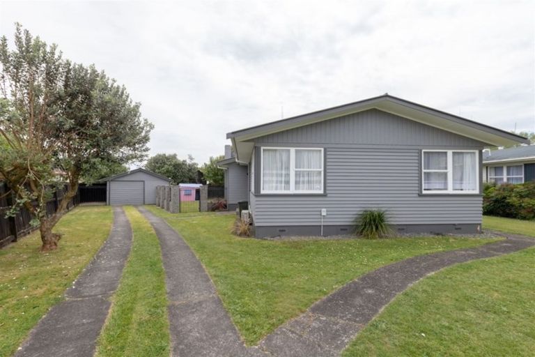 Photo of property in 11 Sacha Place, Glenview, Hamilton, 3206