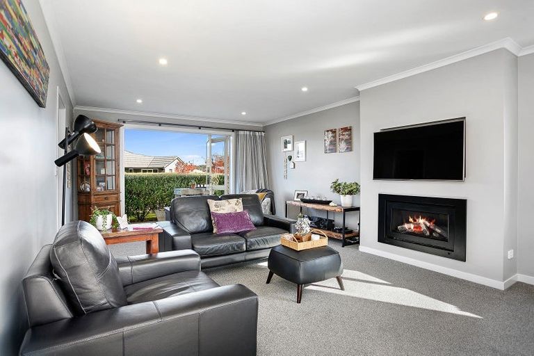 Photo of property in 46 Plescher Crescent, Leamington, Cambridge, 3432