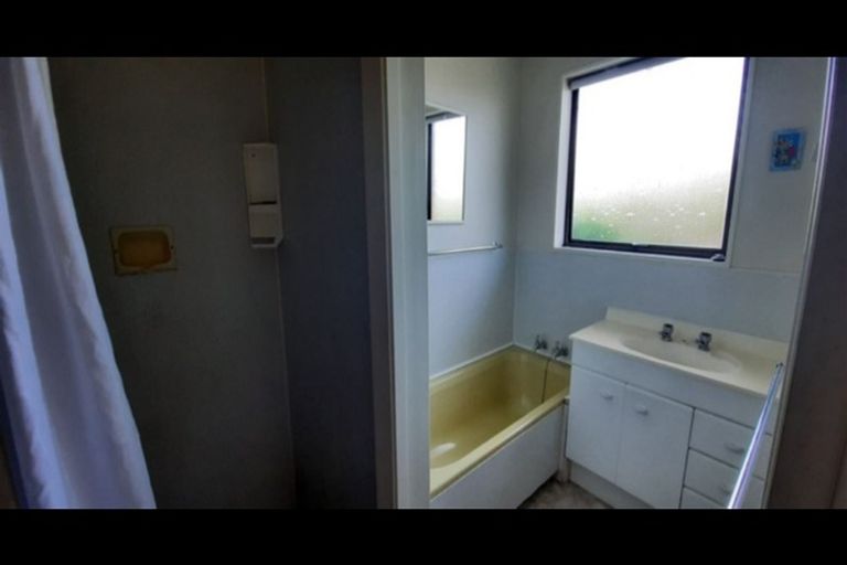 Photo of property in 1/16b Montclare Avenue, Ilam, Christchurch, 8041