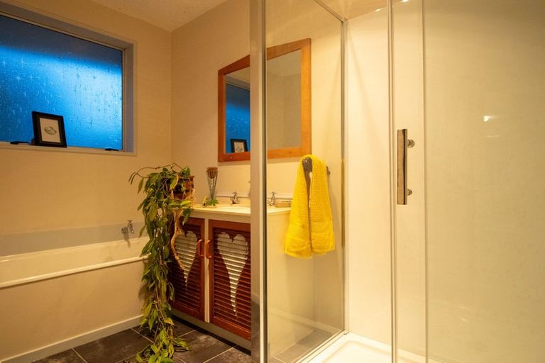 Photo of property in 2/121a Estuary Road, South New Brighton, Christchurch, 8062