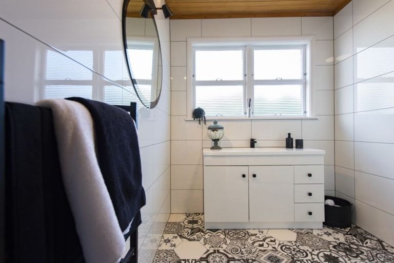 Photo of property in 29a Golf Road, Paraparaumu Beach, Paraparaumu, 5032