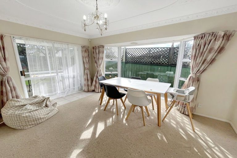 Photo of property in 126 John F Kennedy Drive, Milson, Palmerston North, 4414