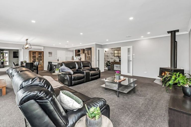 Photo of property in 10b Jozecom Place, Rolleston, 7614