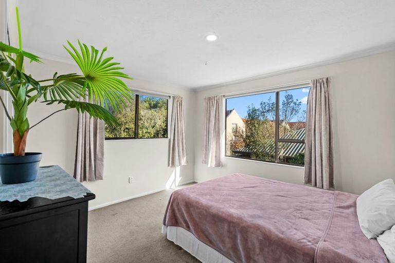 Photo of property in 31 Montclare Avenue, Ilam, Christchurch, 8041