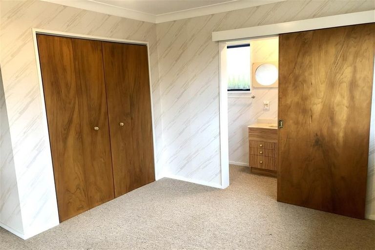 Photo of property in 96 Kapanui Road, Waikanae, 5036