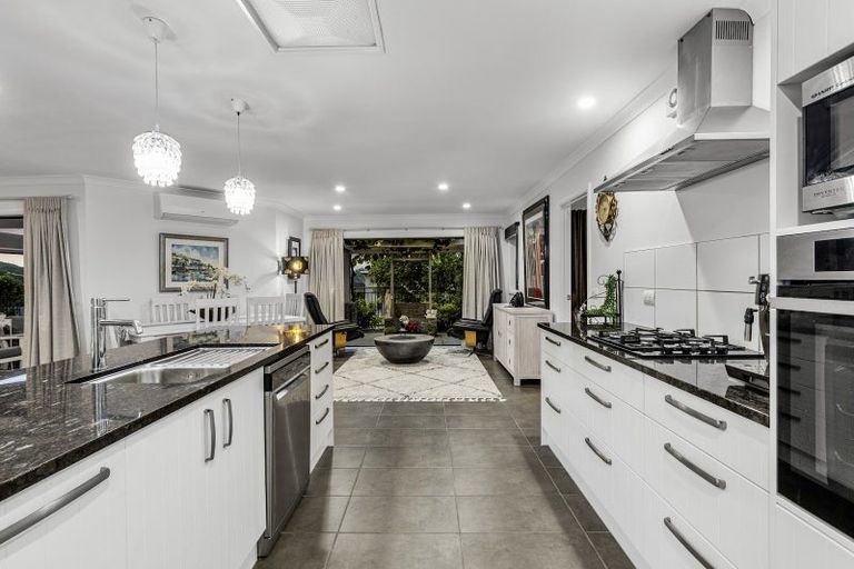 Photo of property in 1 Rexford Heights, Pyes Pa, Tauranga, 3112