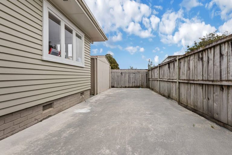 Photo of property in 1/5 Rogers Road, Manurewa, Auckland, 2102