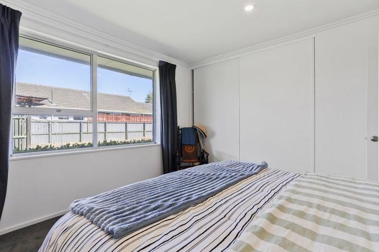 Photo of property in 4 Coates Place, Rangiora, 7400