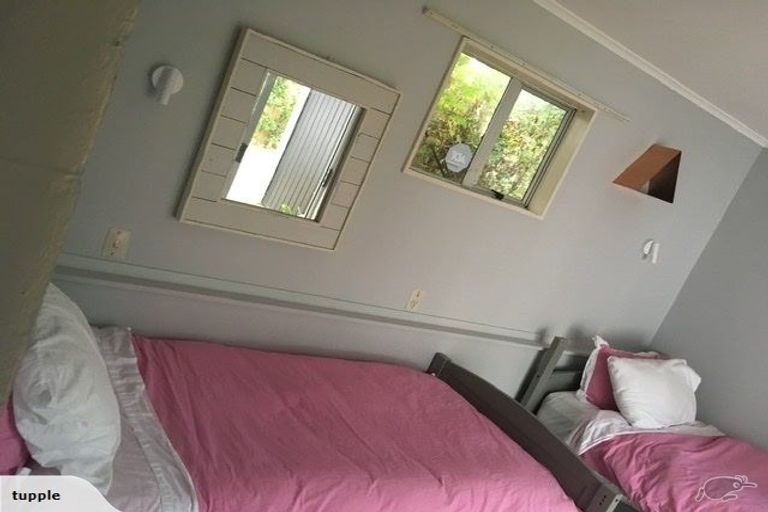 Photo of property in 14 Eruini Street, Waikanae Beach, Waikanae, 5036