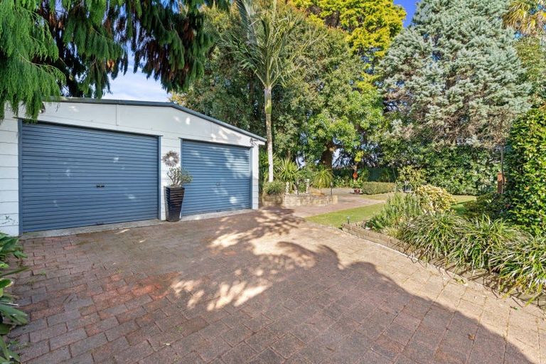 Photo of property in 66 Welcome Bay Road, Welcome Bay, Tauranga, 3112