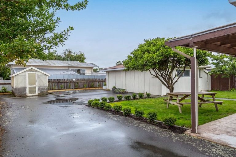 Photo of property in 14 Fisher Place, Carterton, 5713