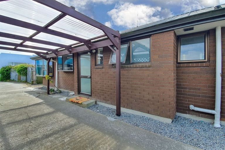 Photo of property in 370b Pages Road, Aranui, Christchurch, 8061