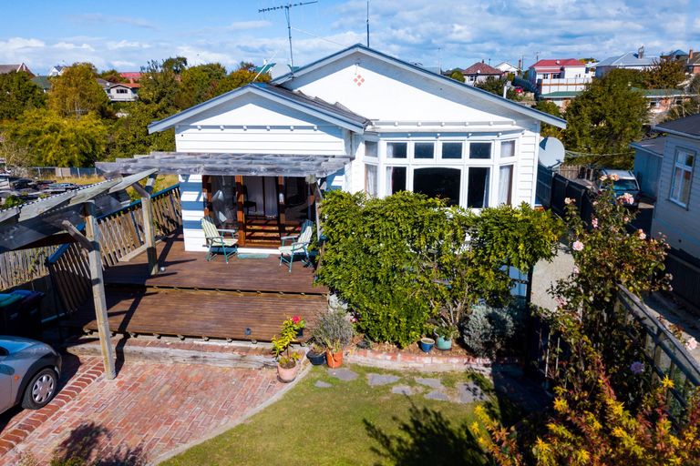 Photo of property in 16 Baker Street, West End, Timaru, 7910