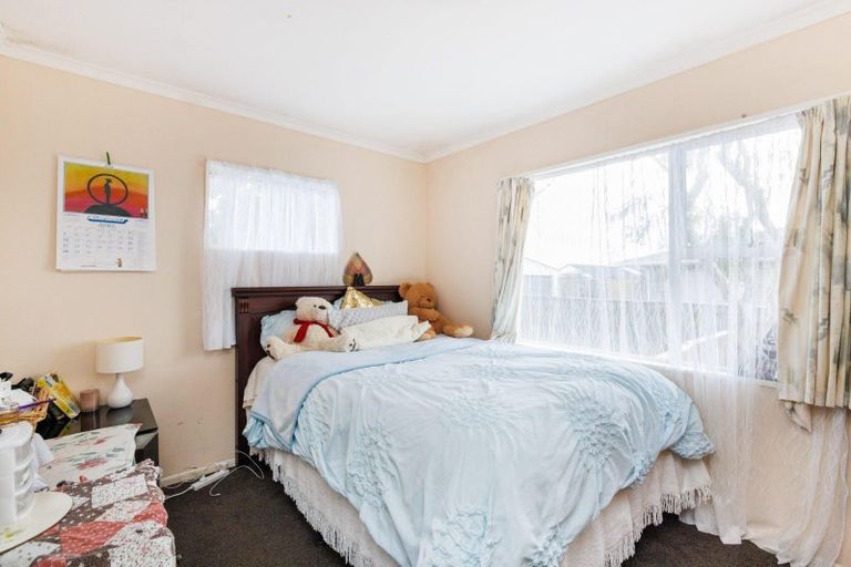 Photo of property in 70 Meadowvale Drive, Levin, 5510