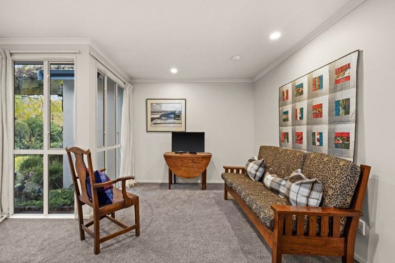 Photo of property in 30 Pukekura Place, Taradale, Napier, 4112