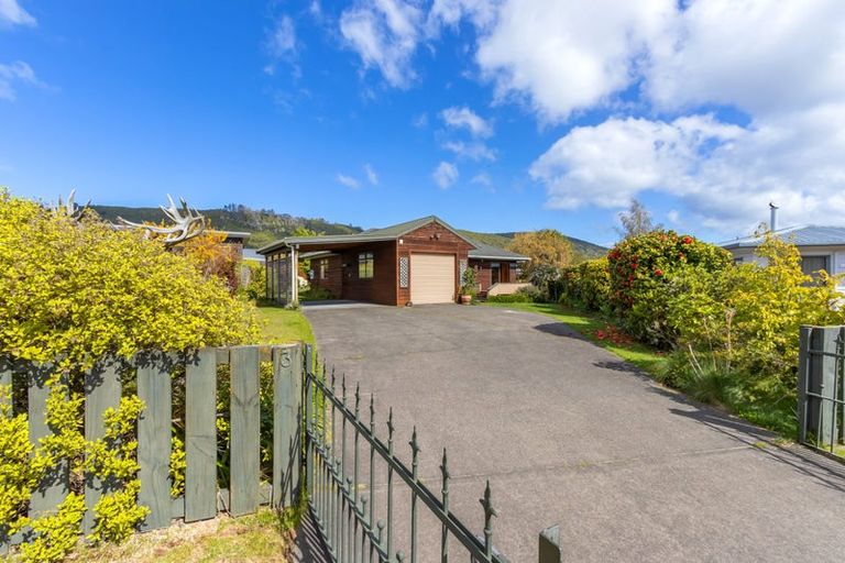 Photo of property in 3 Antonia Place, Kinloch, Taupo, 3377