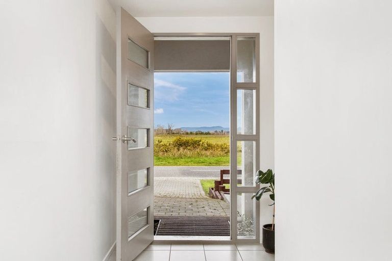 Photo of property in 419 Kainga Road, Brooklands, Christchurch, 8083