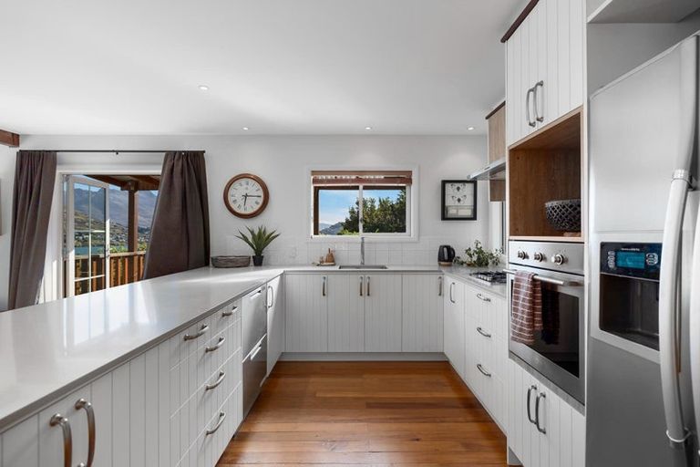 Photo of property in 22 Towne Place, Frankton, Queenstown, 9300