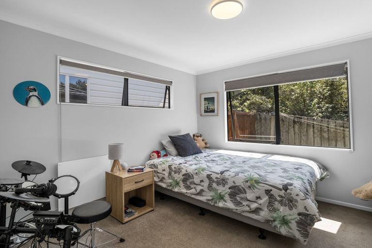 Photo of property in 15 Glenreagh Place, Torbay, Auckland, 0630