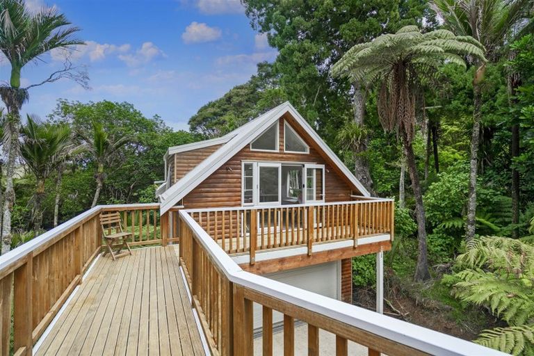 Photo of property in 68 Tarapatiki Drive, Whitianga, 3510