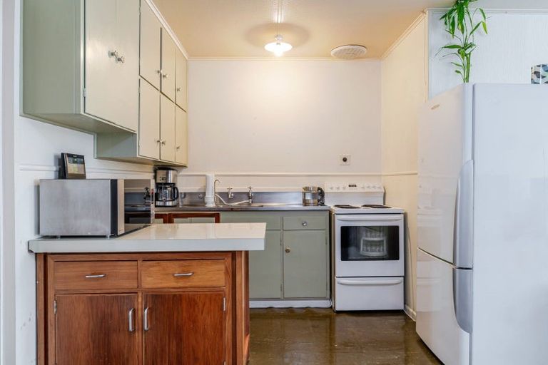 Photo of property in 75a Heretaunga Street, Palmerston North, 4414