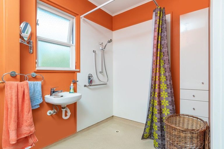 Photo of property in 455 High Street South, Carterton, 5713