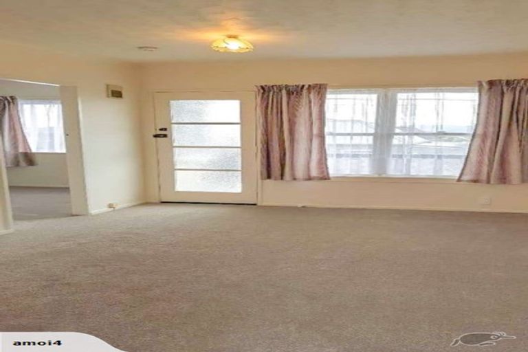 Photo of property in 5d Rosebank Road, Avondale, Auckland, 1026