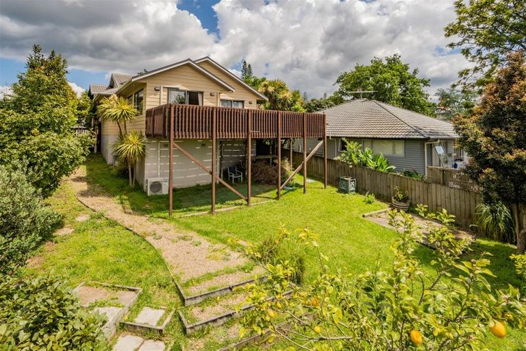 Photo of property in 16a Glenorchy Street, Glen Eden, Auckland, 0602
