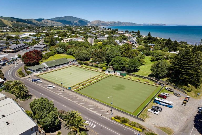 Photo of property in 12 Matatua Road, Raumati Beach, Paraparaumu, 5032