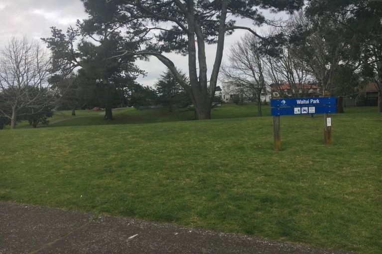 Photo of property in 40 Waitui Grove, Mount Maunganui, 3116