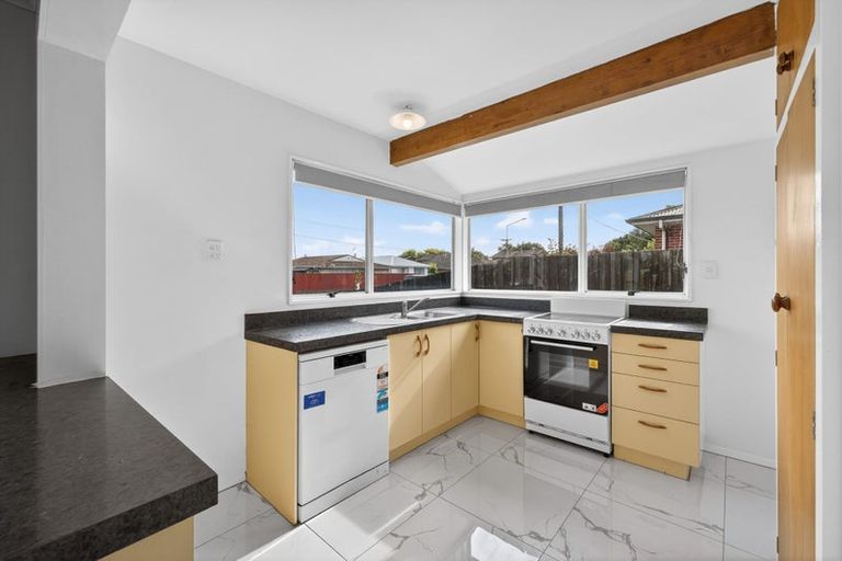 Photo of property in 1/470 Hereford Street, Linwood, Christchurch, 8011