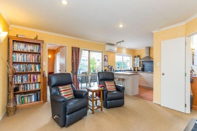 Photo of property in 7 Ironstone Place, Randwick Park, Auckland, 2105