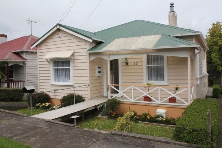 Photo of property in 33 Cardwell Street, Onehunga, Auckland, 1061
