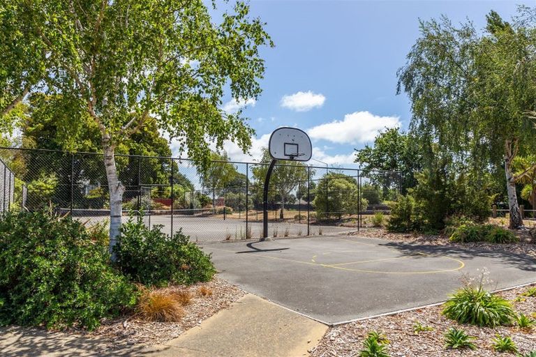 Photo of property in 9 Seclusion Lane, Parklands, Christchurch, 8083