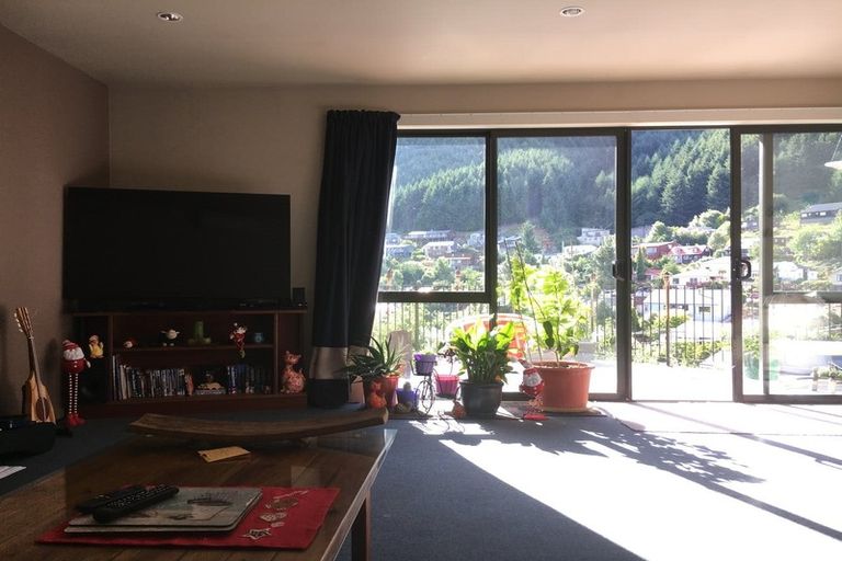Photo of property in 229a Fernhill Road, Sunshine Bay, Queenstown, 9300