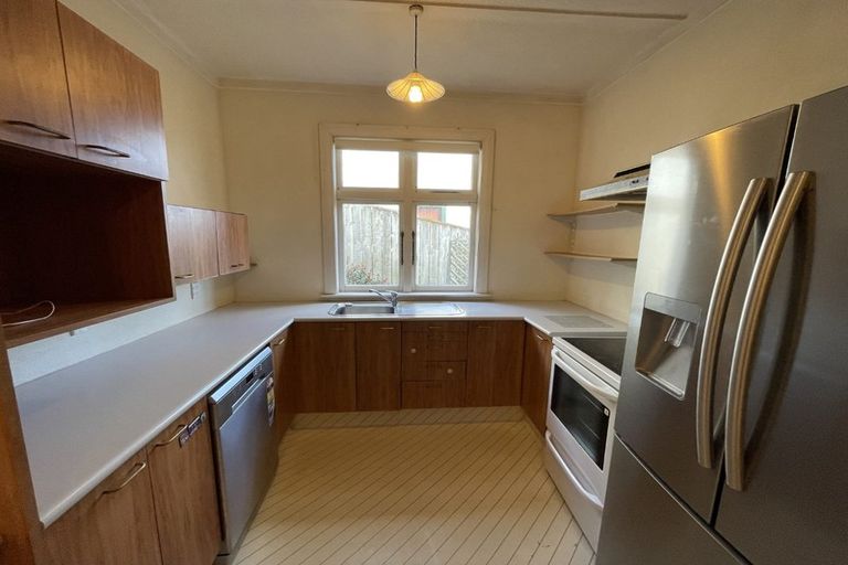 Photo of property in 12 Darlington Terrace, Miramar, Wellington, 6022