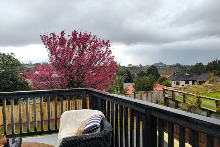 Photo of property in 28 Woodford Avenue, Brookfield, Tauranga, 3110