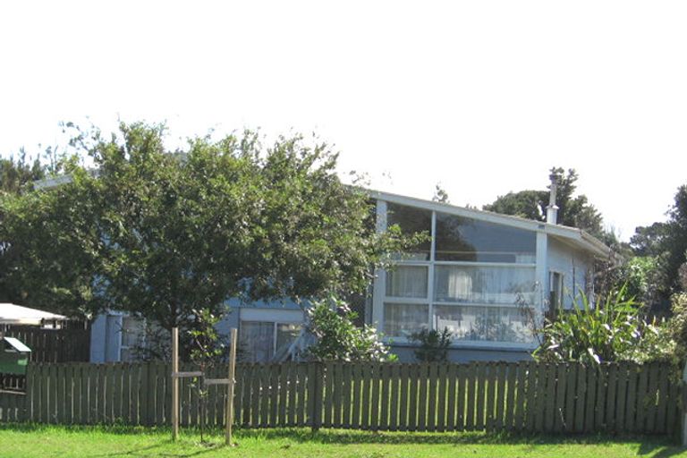 Photo of property in 9 Redwood Drive, Massey, Auckland, 0614