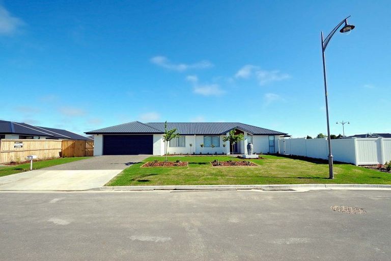 Photo of property in 2 Wearing Place, Kaiapoi, 7630