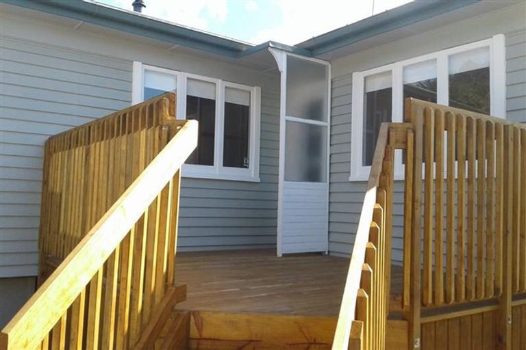 Photo of property in 679 Swanson Road, Swanson, Auckland, 0612