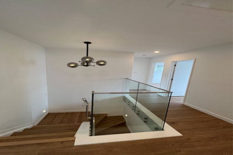 Photo of property in 37b Matipo Road, Mairangi Bay, Auckland, 0630