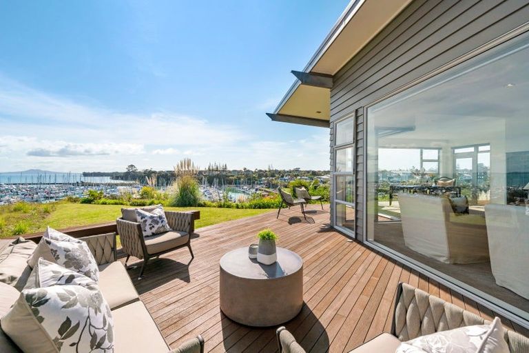 Photo of property in 23 Tui Brae, Beachlands, Auckland, 2018
