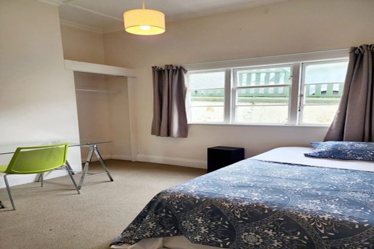 Photo of property in 95 Roxburgh Street, Mount Victoria, Wellington, 6011