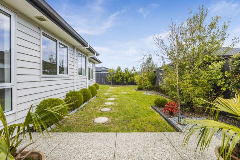 Photo of property in 14 Paso Fino Crescent, Karaka, Papakura, 2113