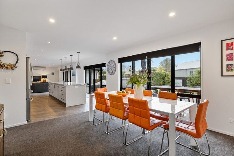 Photo of property in 30 Hemingway Place, Spencerville, Christchurch, 8083